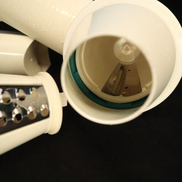 Salad Shooter Parts (11) No motor but the parts are in great shape. - Picture 13 of 16